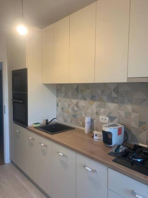 Regie Sunset Apartment بوخارست المظهر الخارجي الصورة